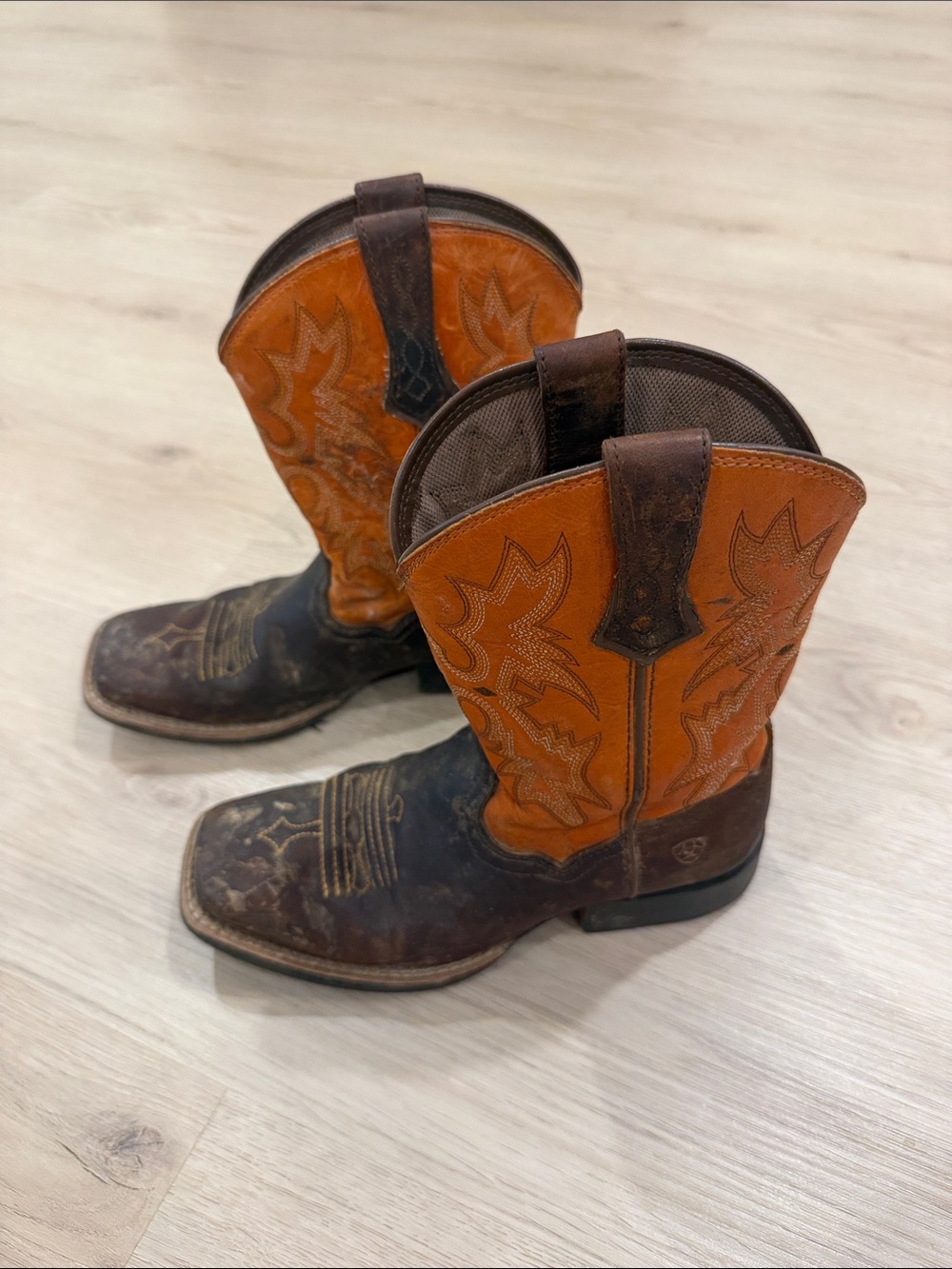 Ariat 2.5 Brown & Orange Western Cowboy Boots